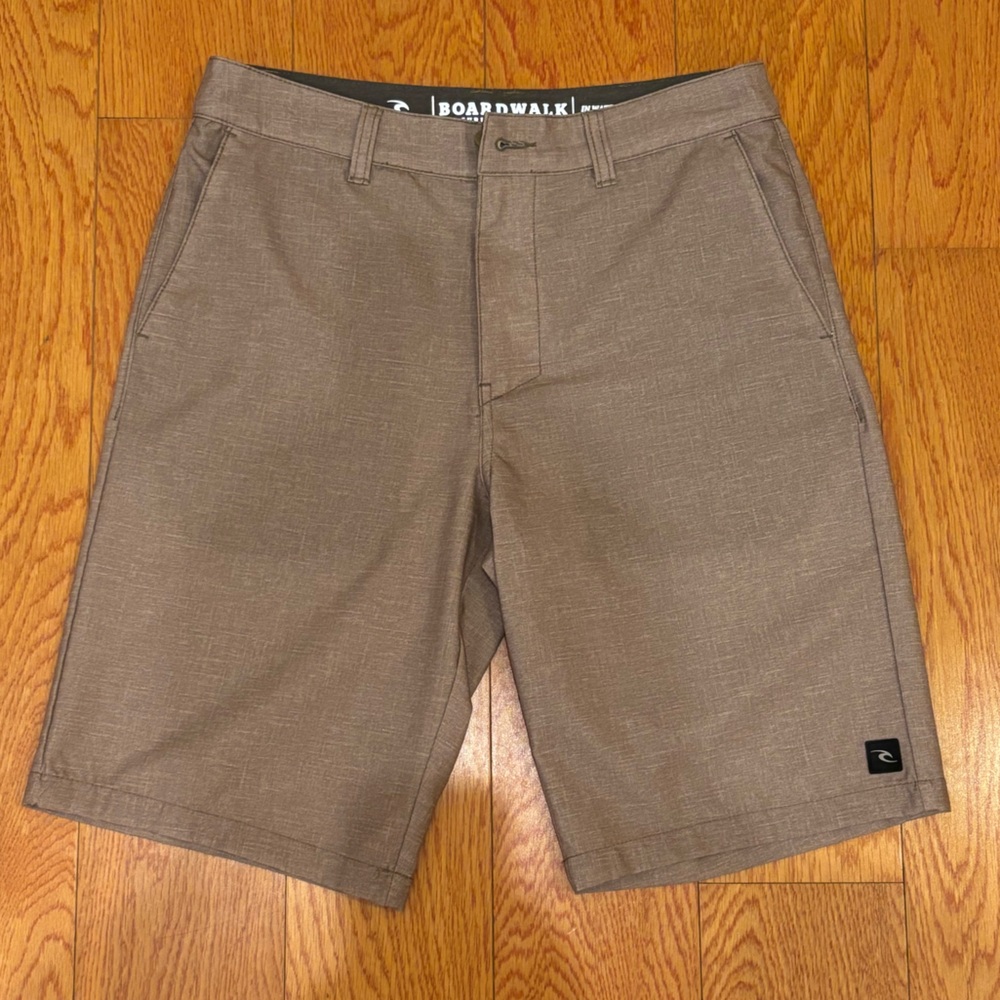 Rip Curl Men's Tan Boardwalk Shorts, 28